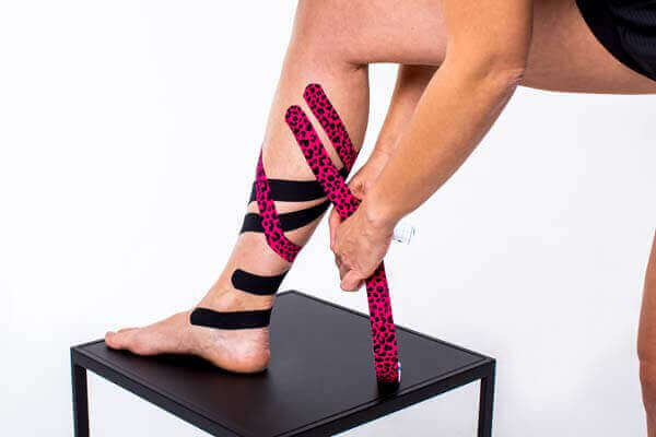 how to tape drainage of the lower leg and ankle 7 - THYSOL Australia