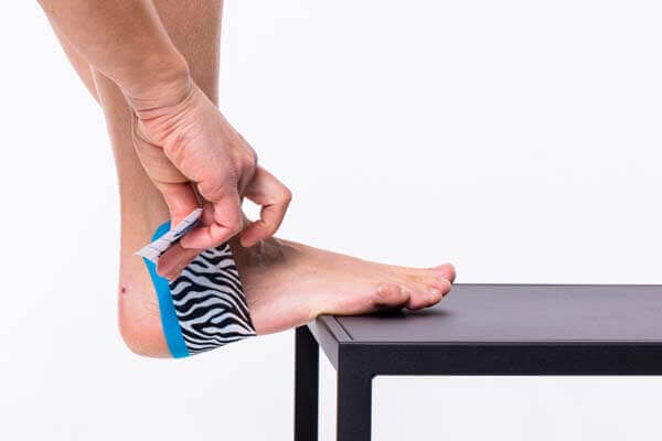 how to tape heel spur 3 - THYSOL Australia