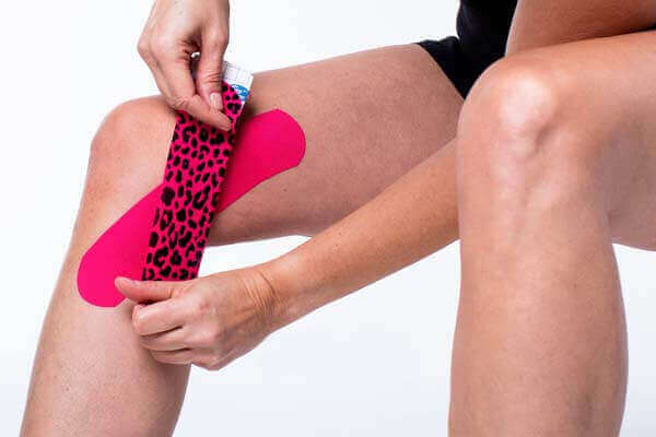 how to tape inner-outer-ligament-knee4 - THYSOL Australia